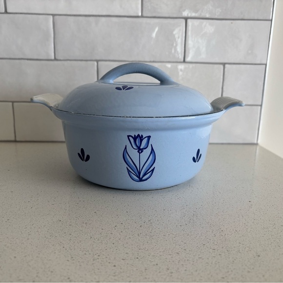 made in holland Other - Vintage Dru Blue Tulip Holland 10”x3” Dutch Oven Lid Enameled Cast Iron #18